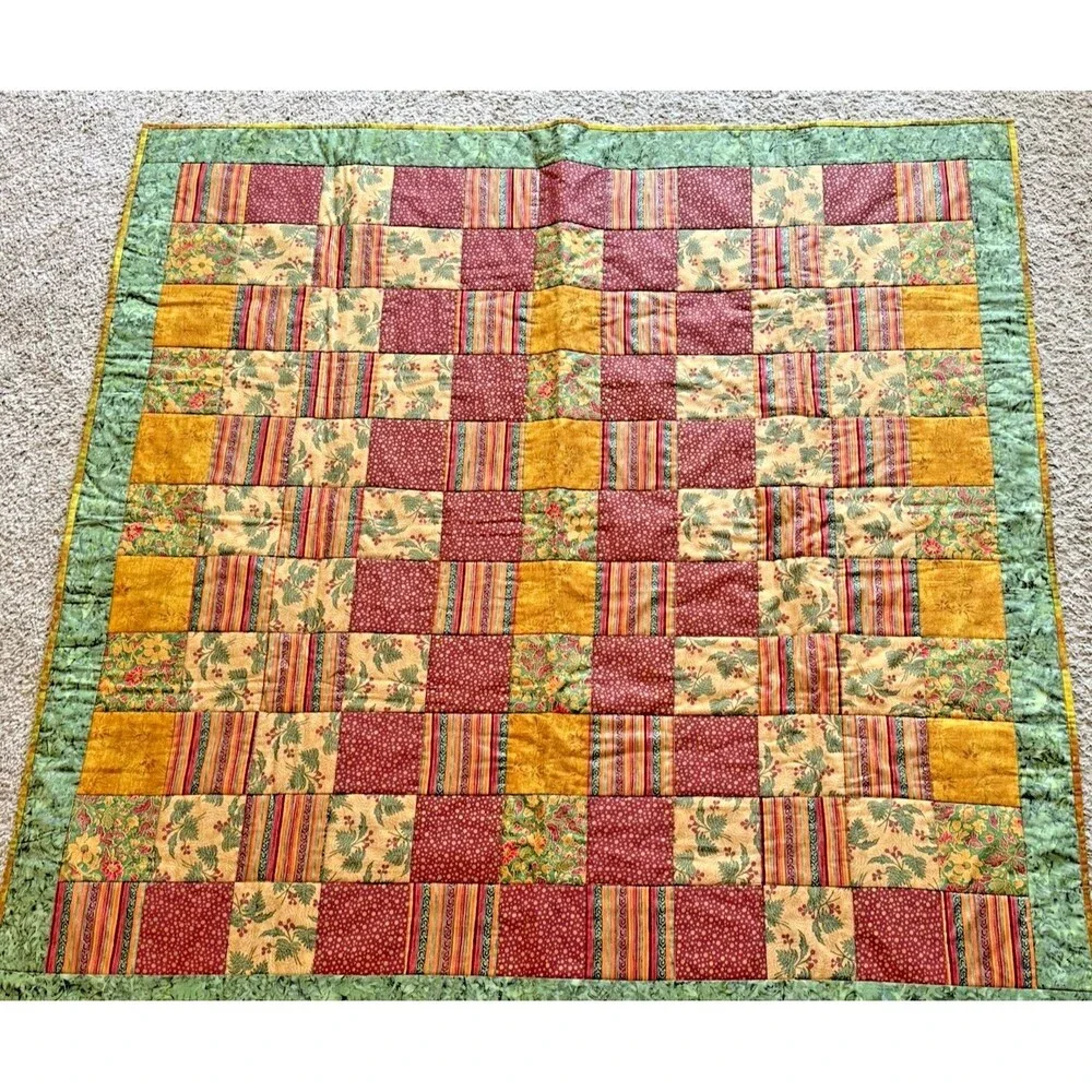 Vintage Handmade Patchwork Quilt Christmas Lap Blanket/Throw Fall/Harvest 48”